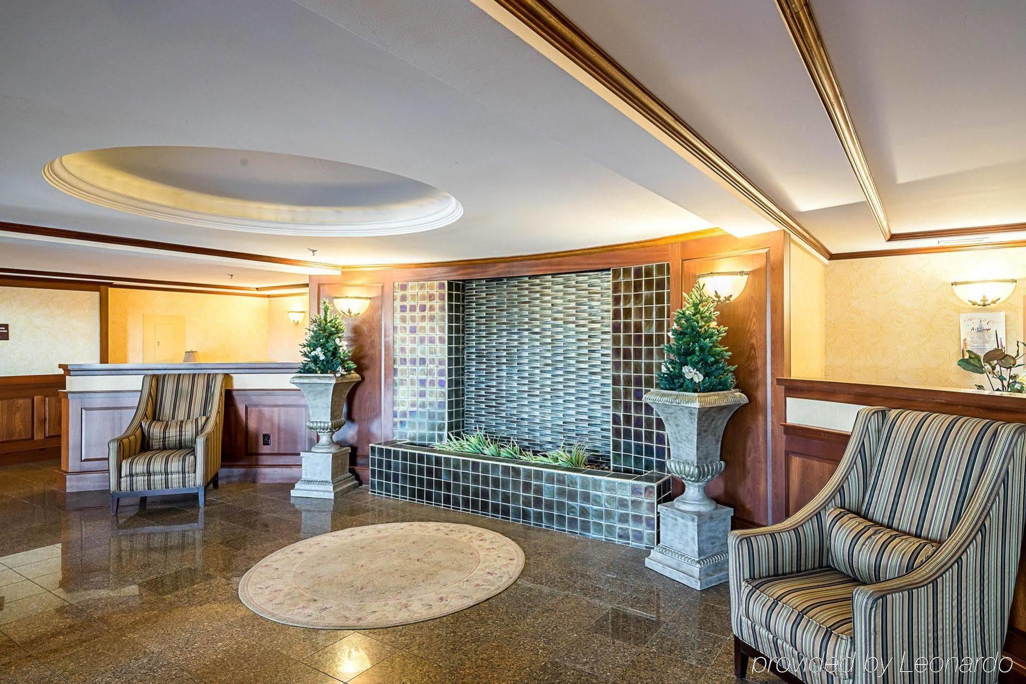 Red Roof Inn & Suites Wilmington - New Castle Dış mekan fotoğraf